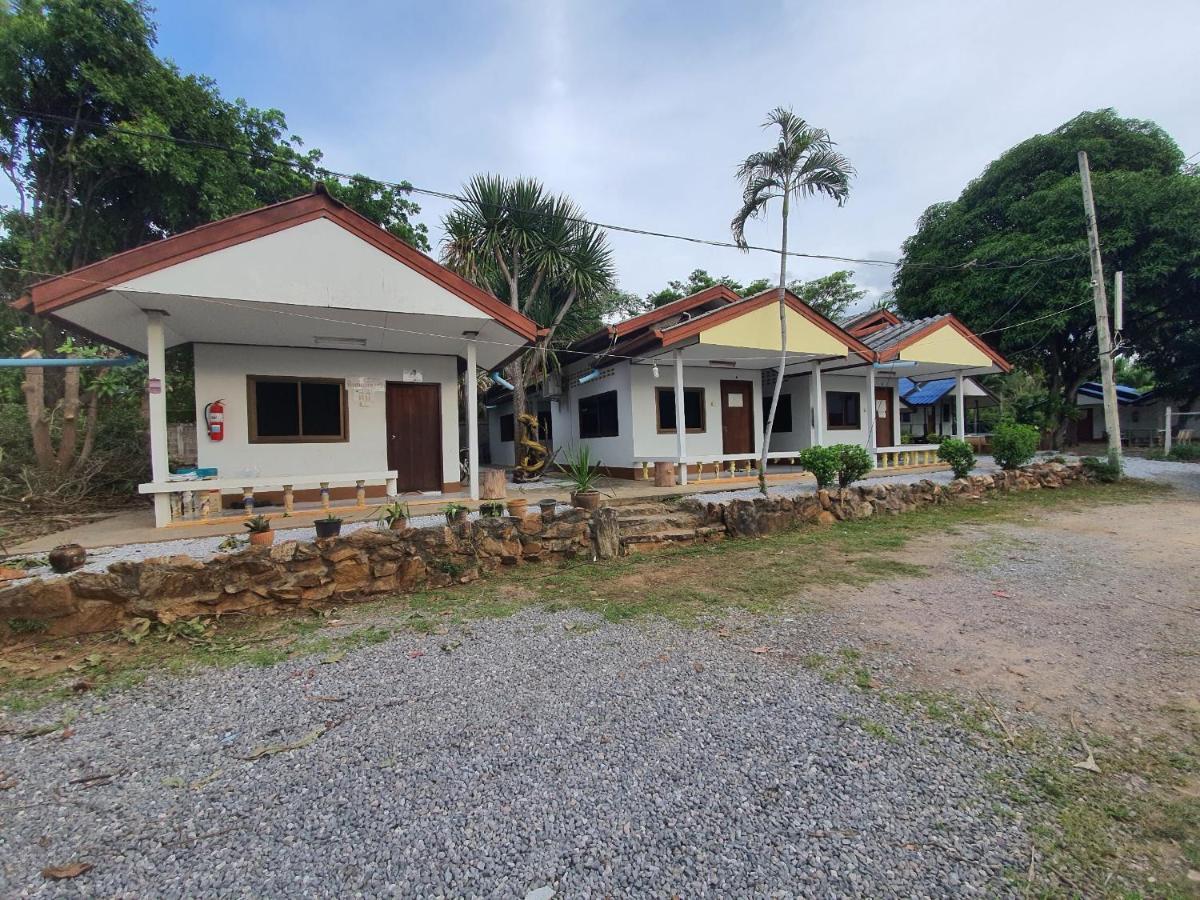 Pineapple Resort Ban Huai Thalaeng Phan Zewnętrze zdjęcie